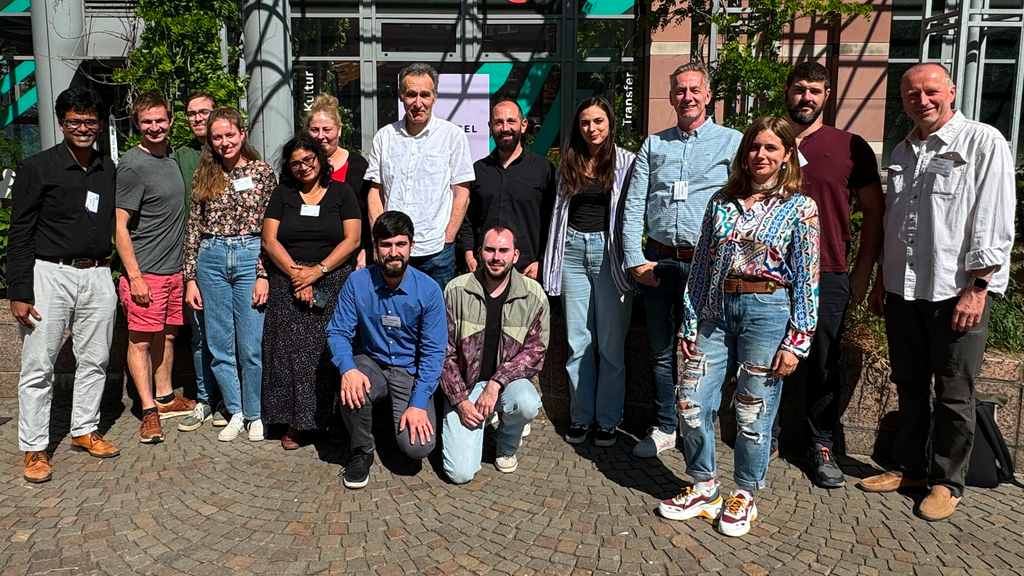 Gruppenfoto Kickoff treffen